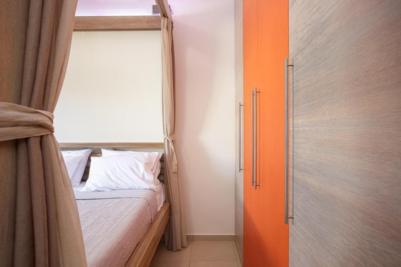 A & C Homes Плакиас Экстерьер фото
